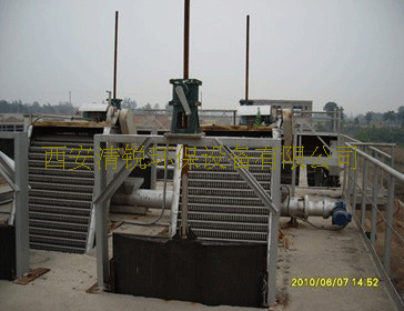 回轉(zhuǎn)式機(jī)械格柵